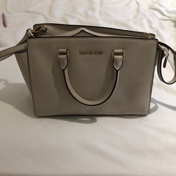 michael kors selma purse